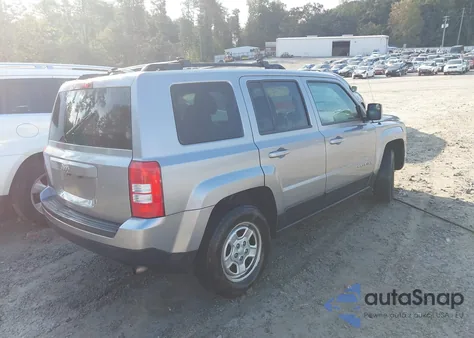 2016 Jeep Patriot Sport z USA, uszkodzony, nr VIN 1C4NJPBA7GD636936